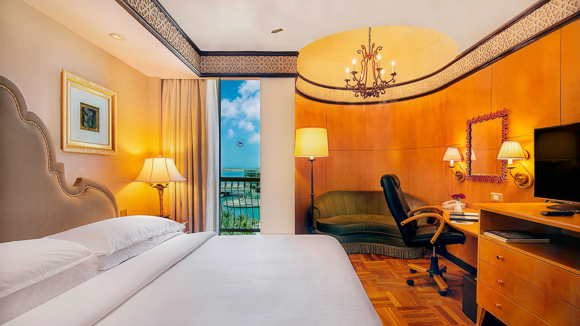 Sheraton Abu Dhabi Hotel & Resort