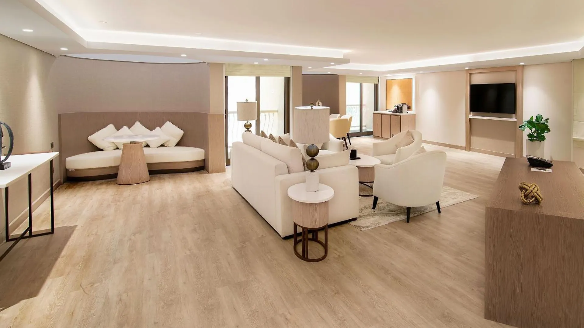 Sheraton Abu Dhabi Hotel & Resort