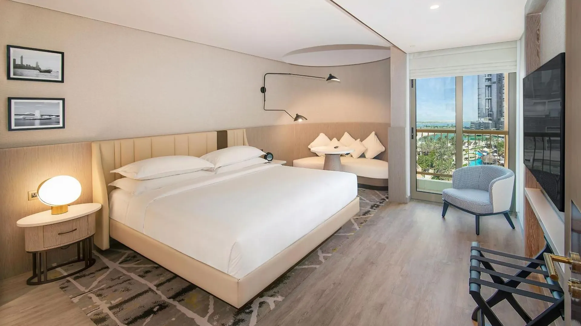 Sheraton Abu Dhabi Hotel & Resort