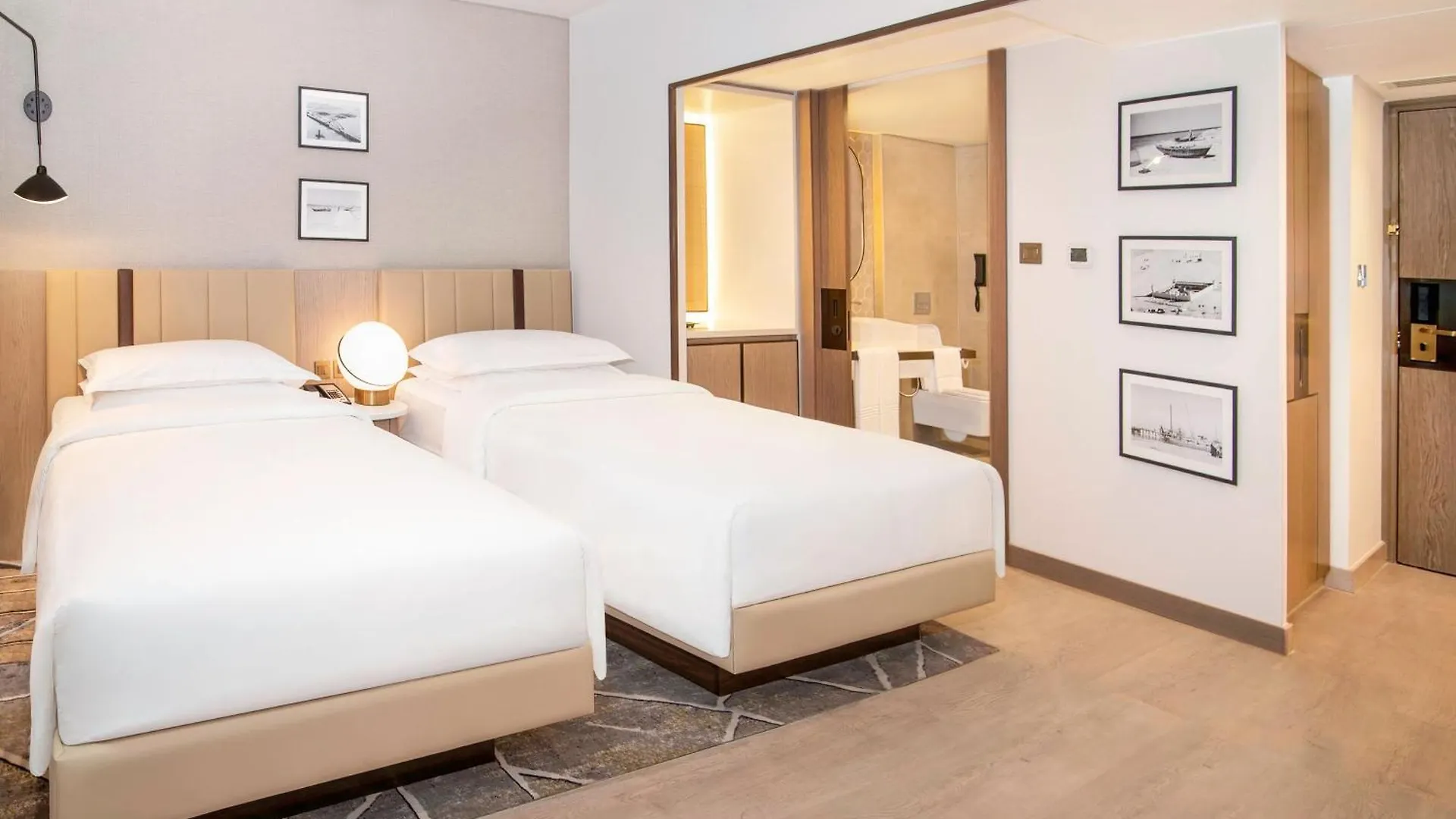 Sheraton Abu Dhabi Hotel & Resort
