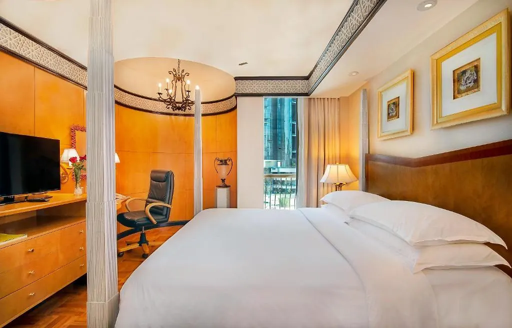 Sheraton Abu Dhabi Hotel & Resort
