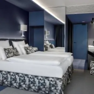 Hotell Urban Creme *****