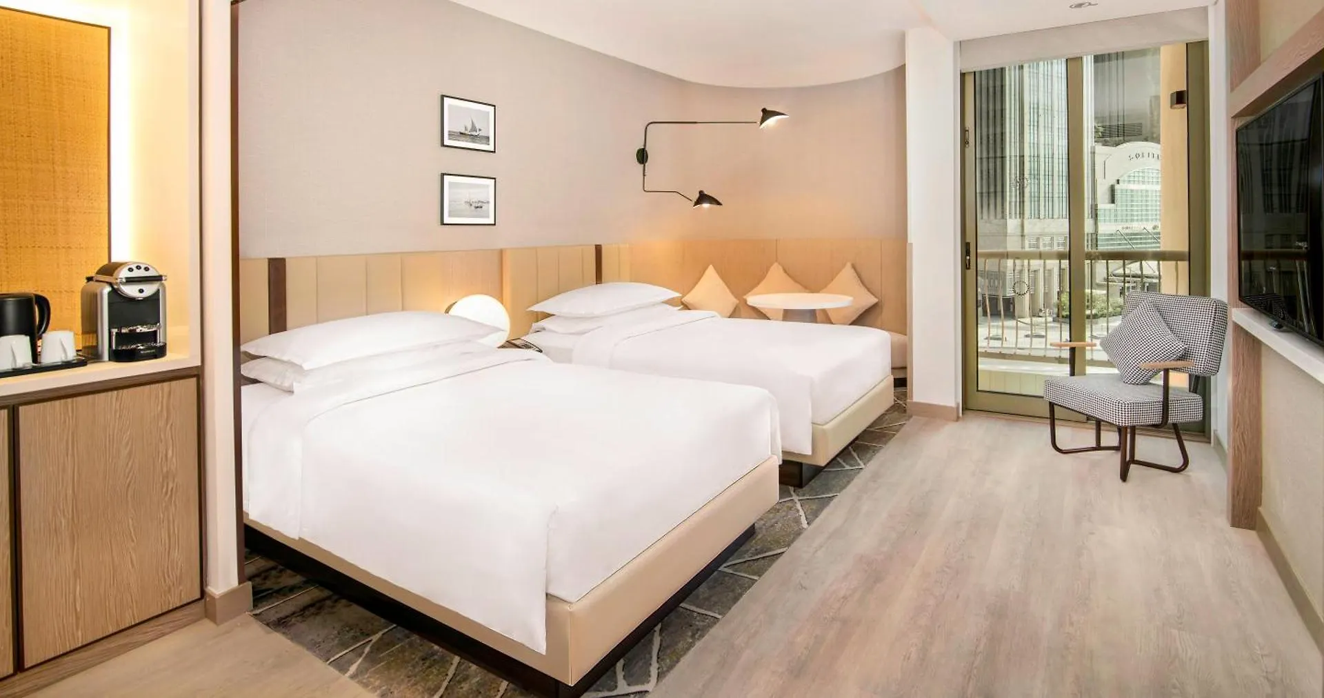 Sheraton Abu Dhabi Hotel & Resort 5*,  Birleşik Arap Emirlikleri